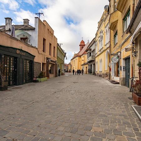 Апартаменты Old Town By Mm Host Брашов Экстерьер фото